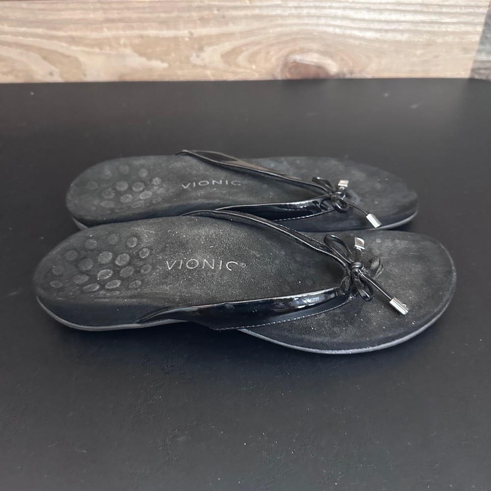 Vionic Bella II Black Patent Bow Flip Flop Sandals Orthotic Womens Size 9 - Picture 3 of 8